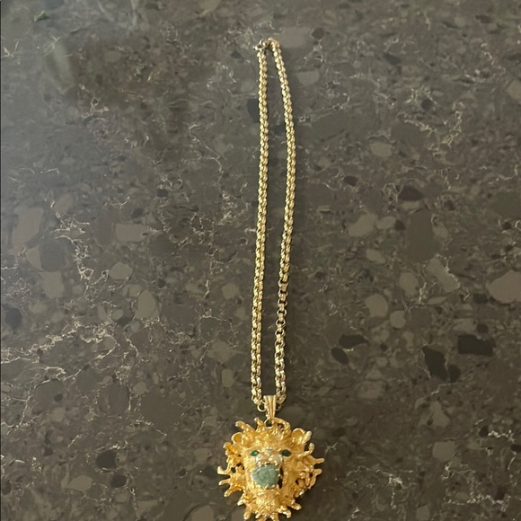 Green and Gold Lion Head Necklace - Picture 3 of 16